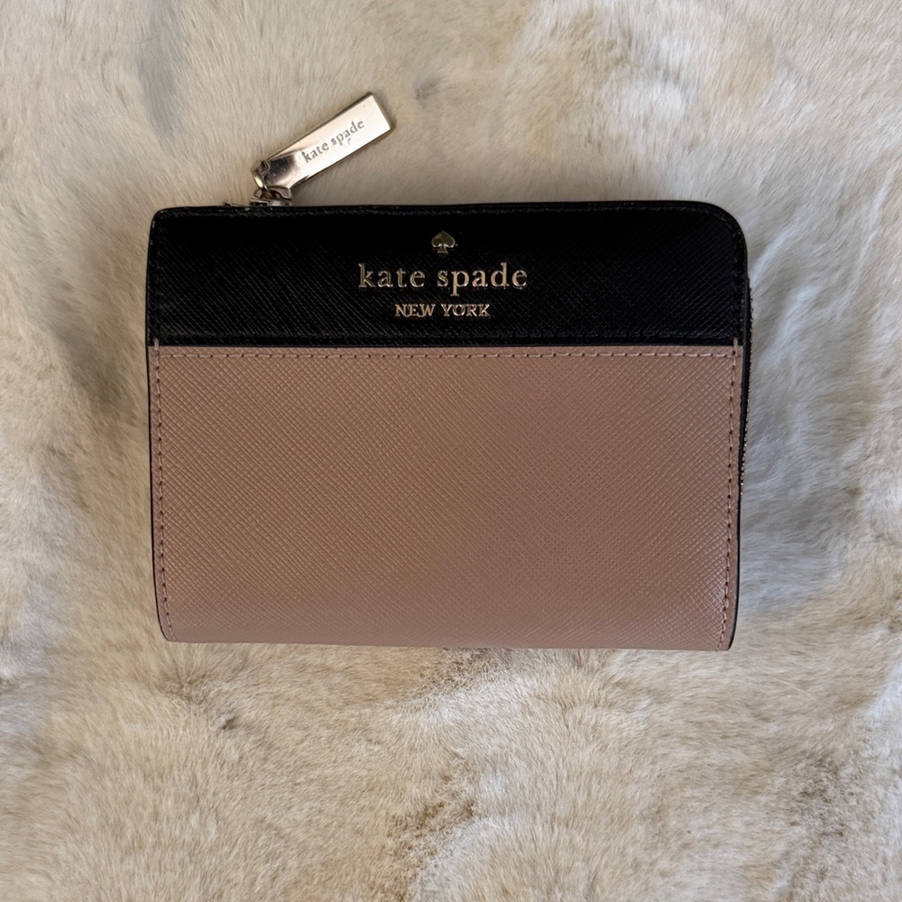 Kate Spade Madison Colorblock Small L-Zip Bifold Wallet — Like New